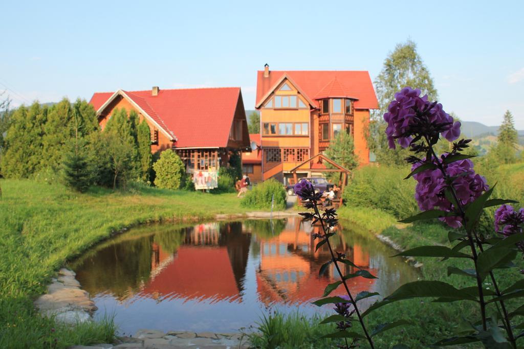 Hotel Gostynniy Dvir Raytshtoky Worochta Zewnętrze zdjęcie