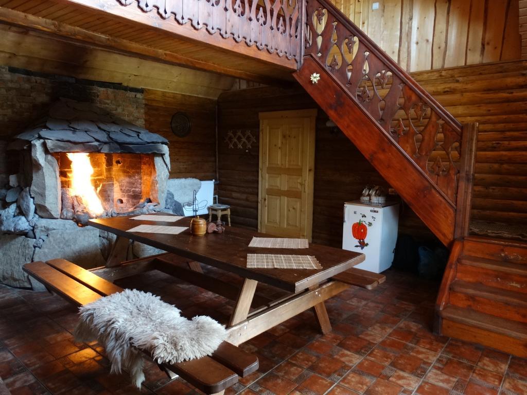 Hotel Gostynniy Dvir Raytshtoky Worochta Pokój zdjęcie