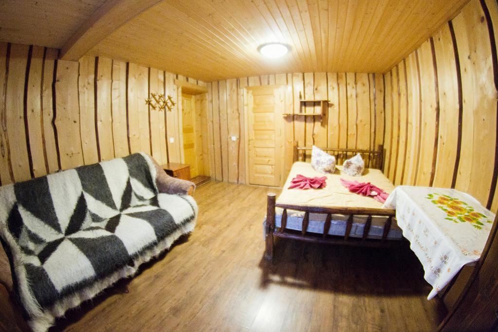 Hotel Gostynniy Dvir Raytshtoky Worochta Zewnętrze zdjęcie