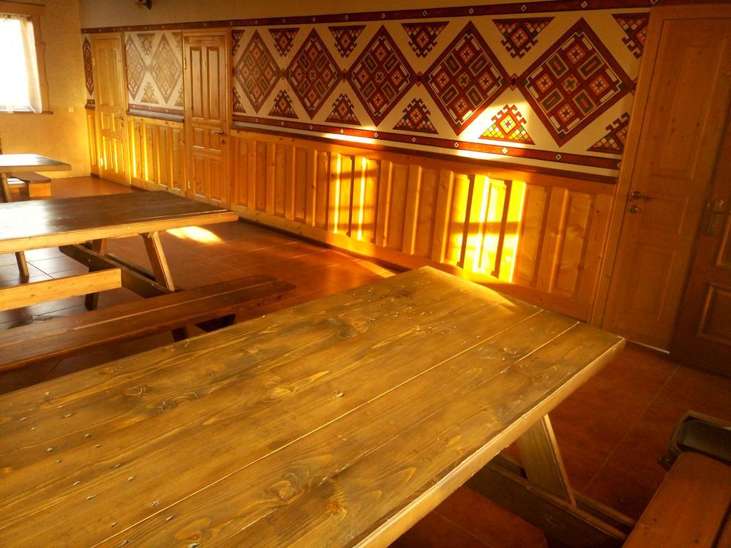 Hotel Gostynniy Dvir Raytshtoky Worochta Zewnętrze zdjęcie