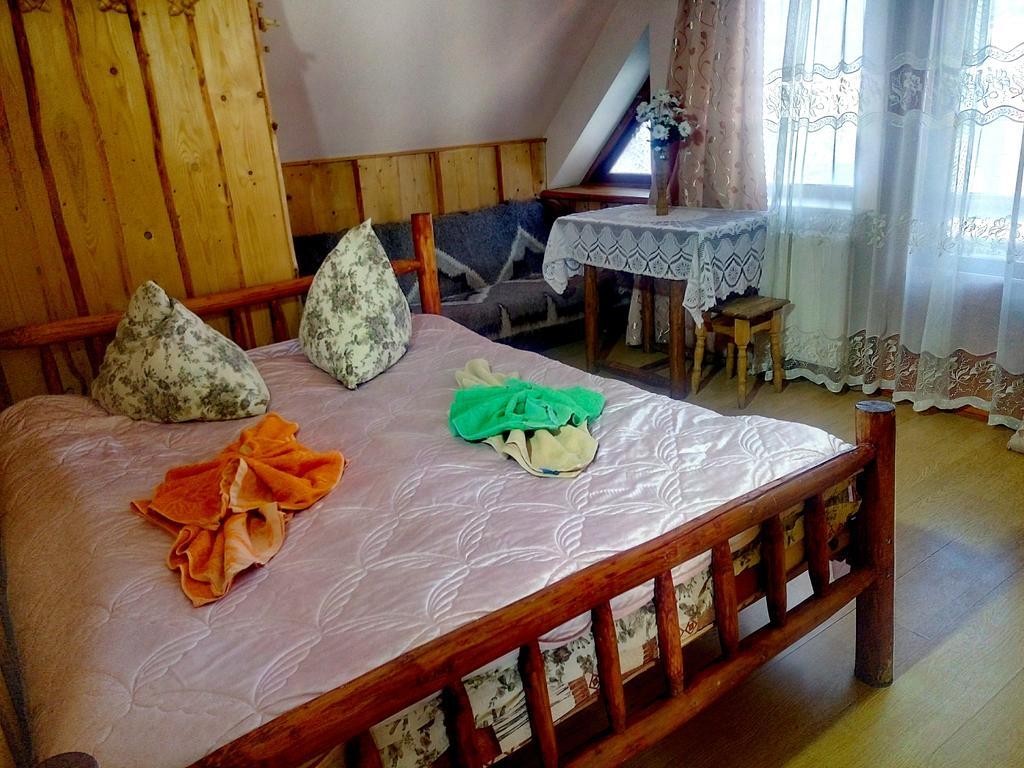 Hotel Gostynniy Dvir Raytshtoky Worochta Zewnętrze zdjęcie