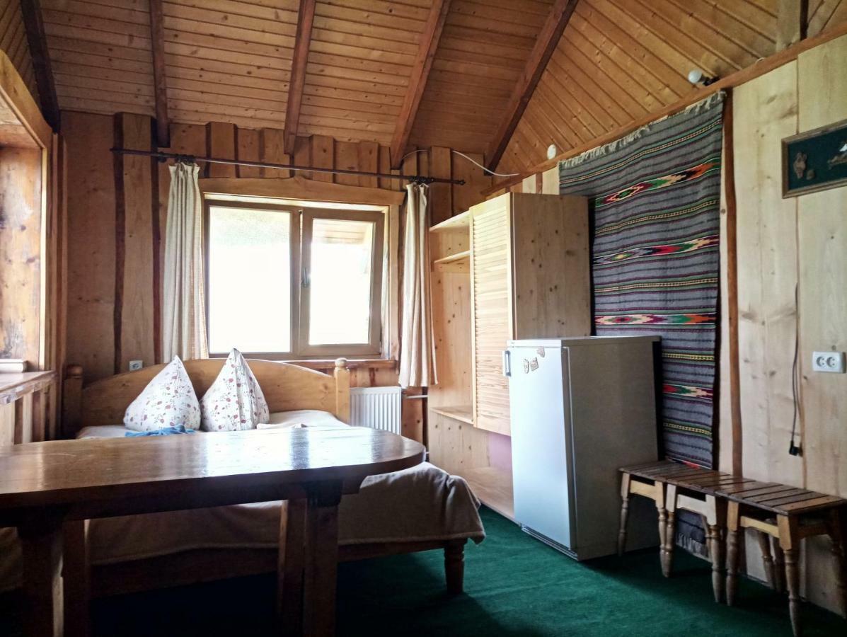 Hotel Gostynniy Dvir Raytshtoky Worochta Zewnętrze zdjęcie